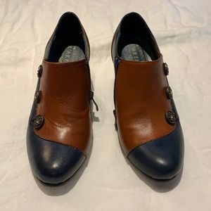 L’Artiste Leather Ankle Booties